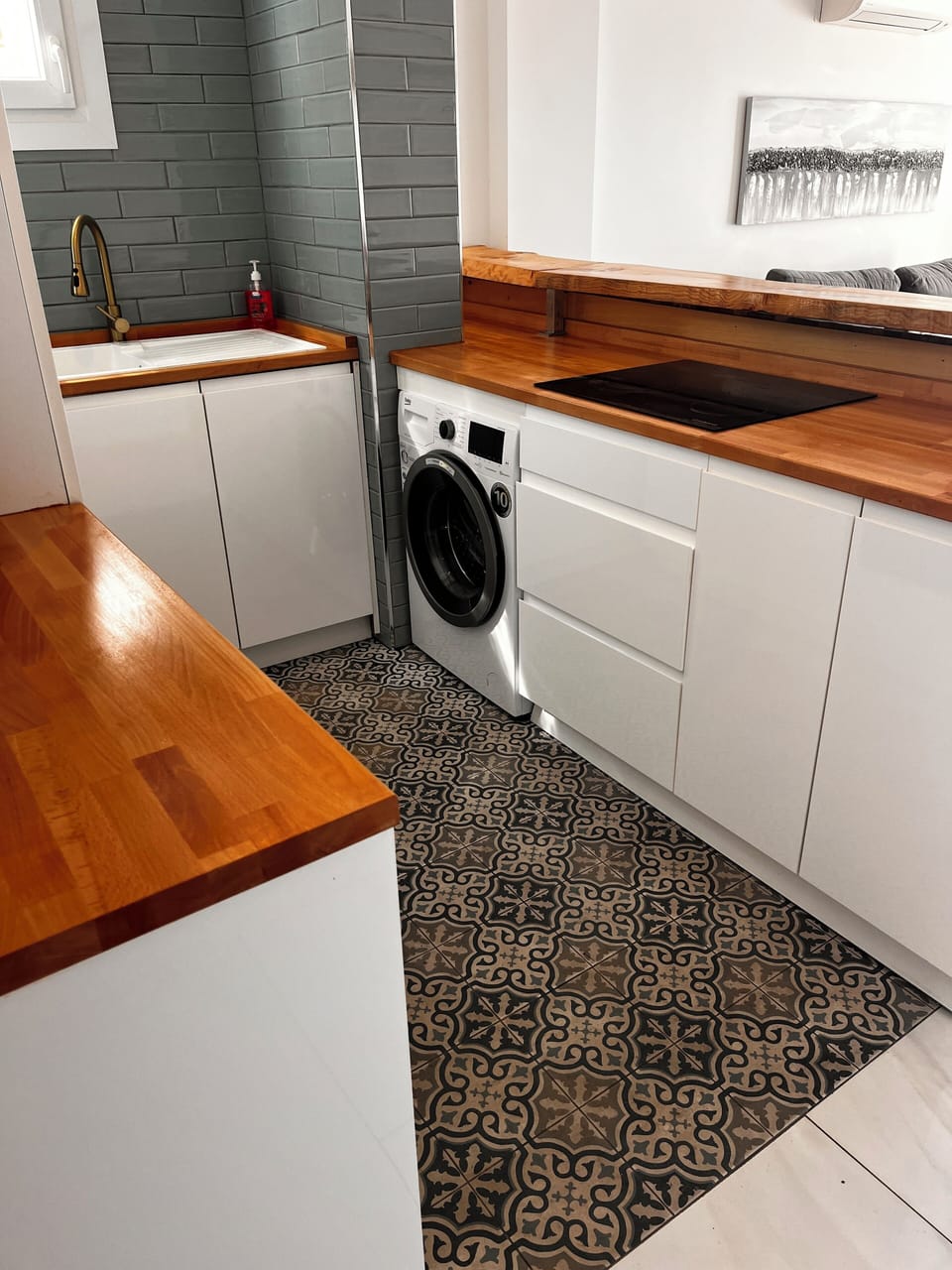 Kitchen and washing machine