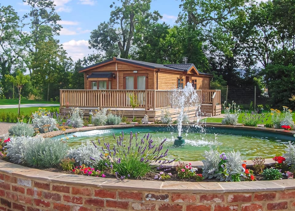 The lodge setting