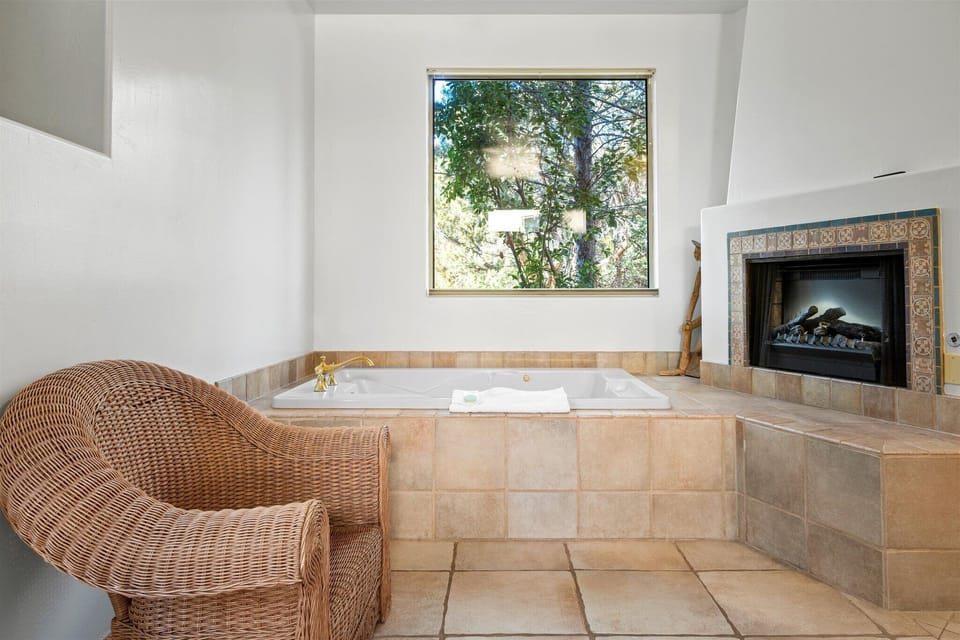 jacuzzi tub