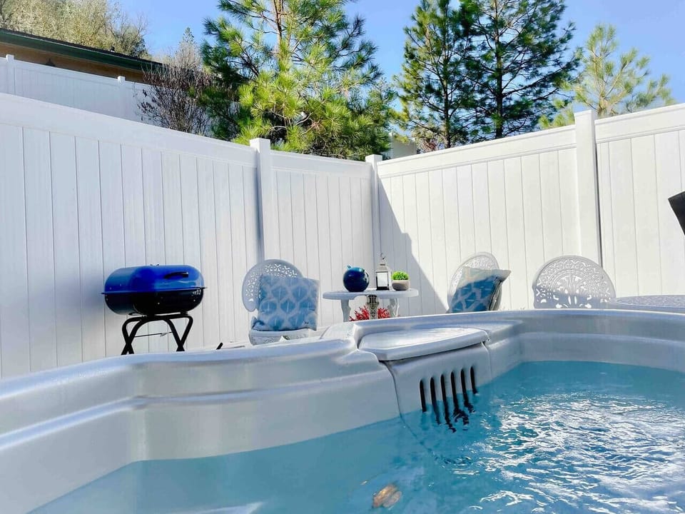 Hot tub