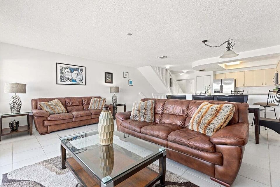 Living room - 2nd level