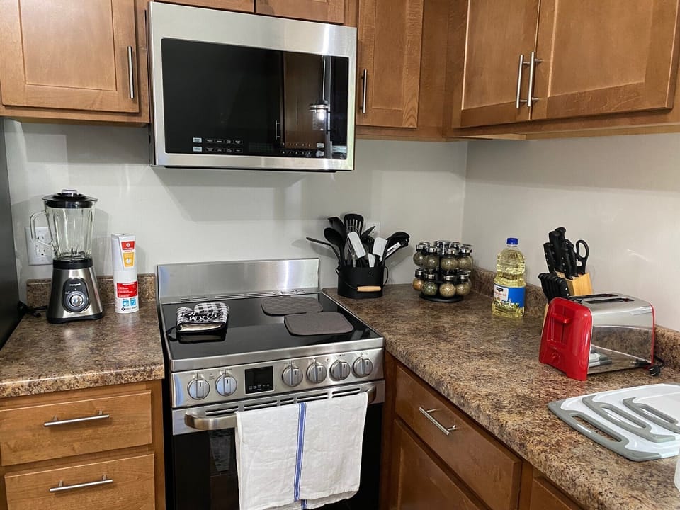 Enjoy all of the conveniences of home! Nice spices, knives, and cooking utensils