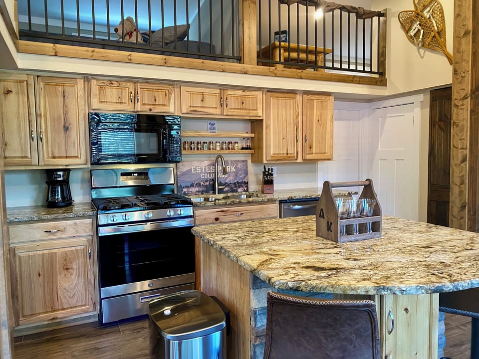 Gourmet kitchen