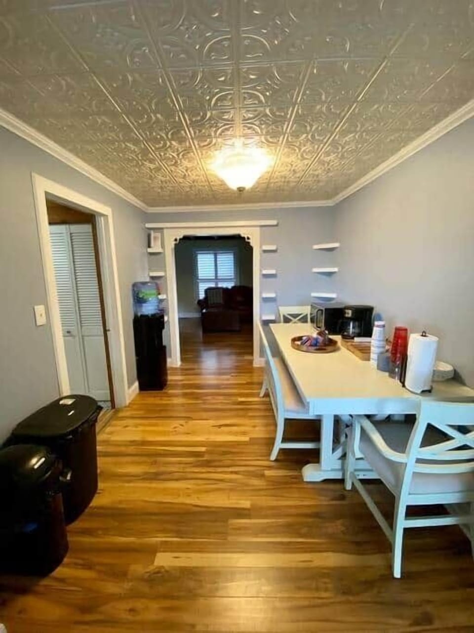 Space between living room and bathroom 