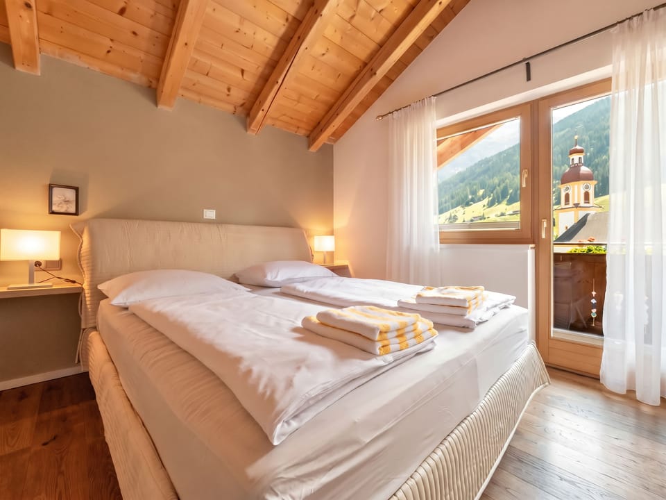 In the Center of Neustift - Two Bedroom Luxury Penthouse sleeps 4 Apartment in Neustift im Stubaital