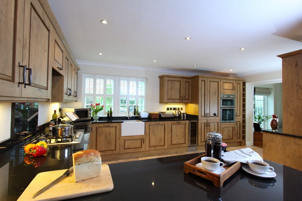 Breakfast bar in open plan kitchen