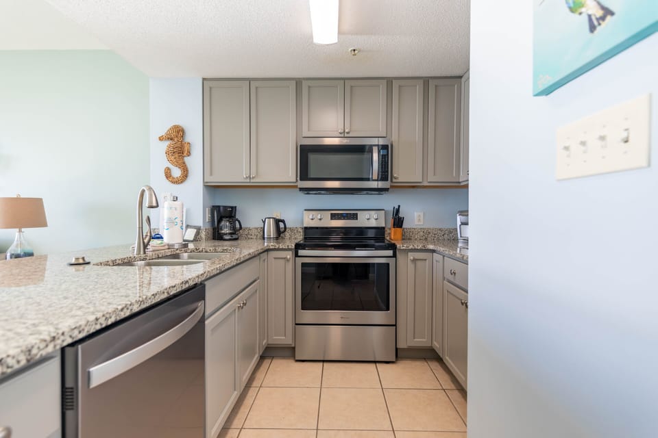 Fully Stocked Kitchen
