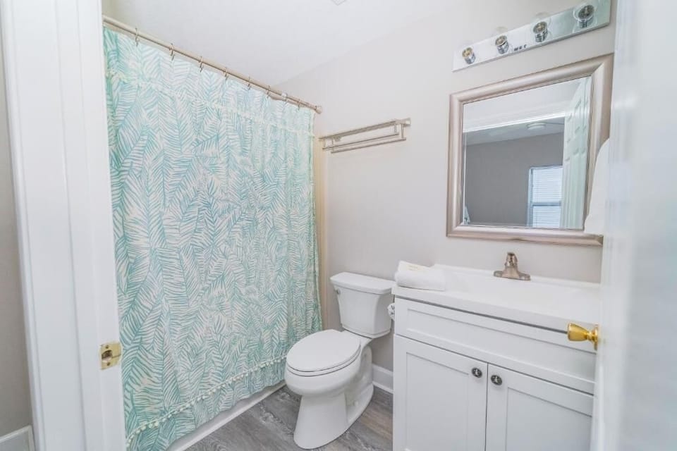 Master bathroom.