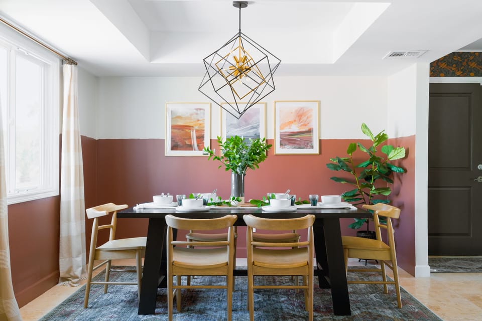 The dining area has seating for 6 while the peninsula in the kitchen seats 4.