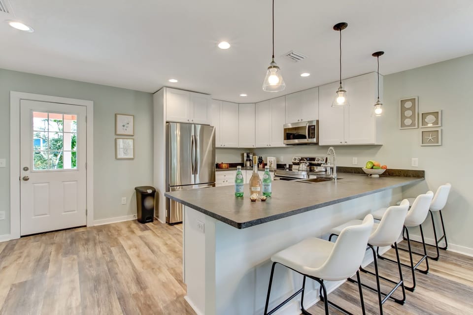 12-web-or-mls-17_5477 A1A South