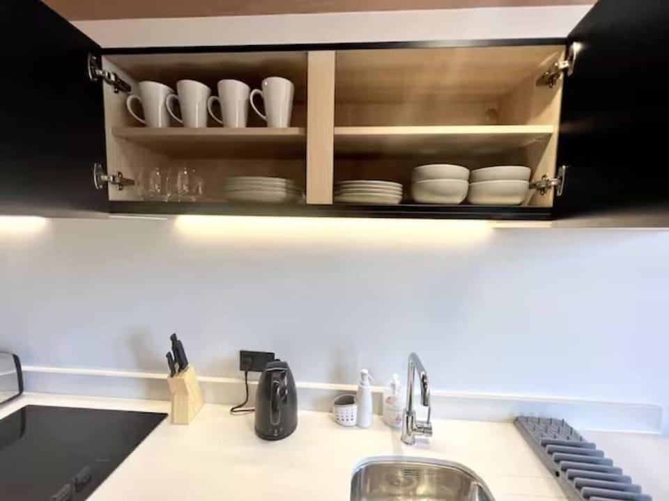 Dishes and cups