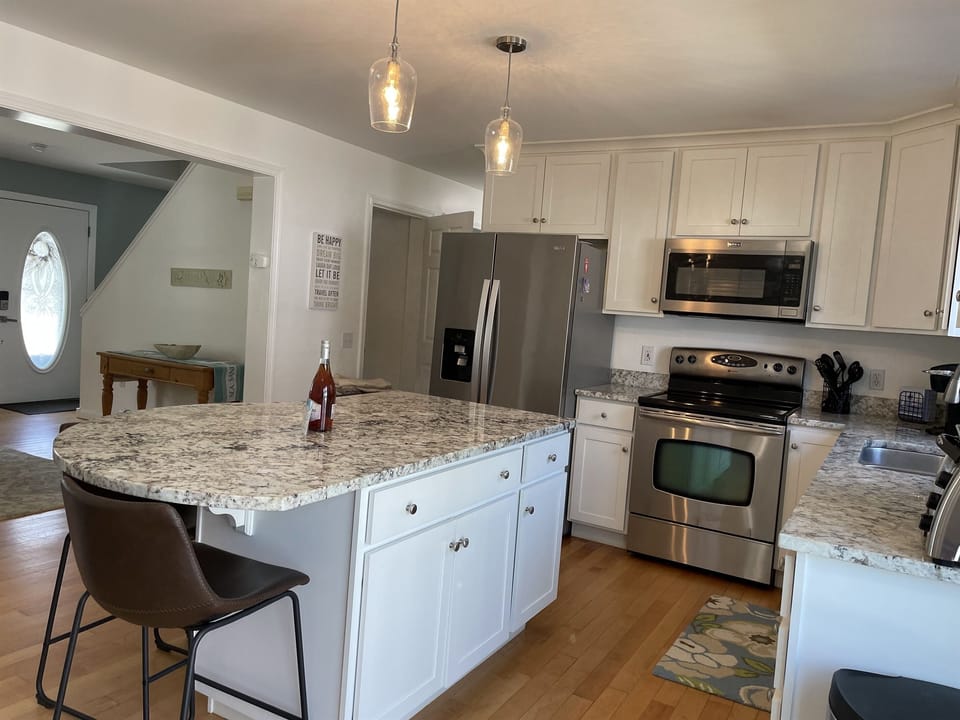 Spacious Kitchen with Island