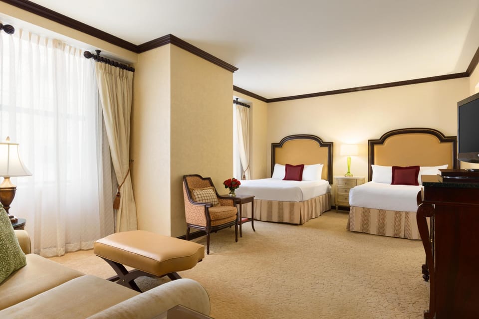 16 Hotel Du Pont Classic Two Queen Beds Bedroom 2