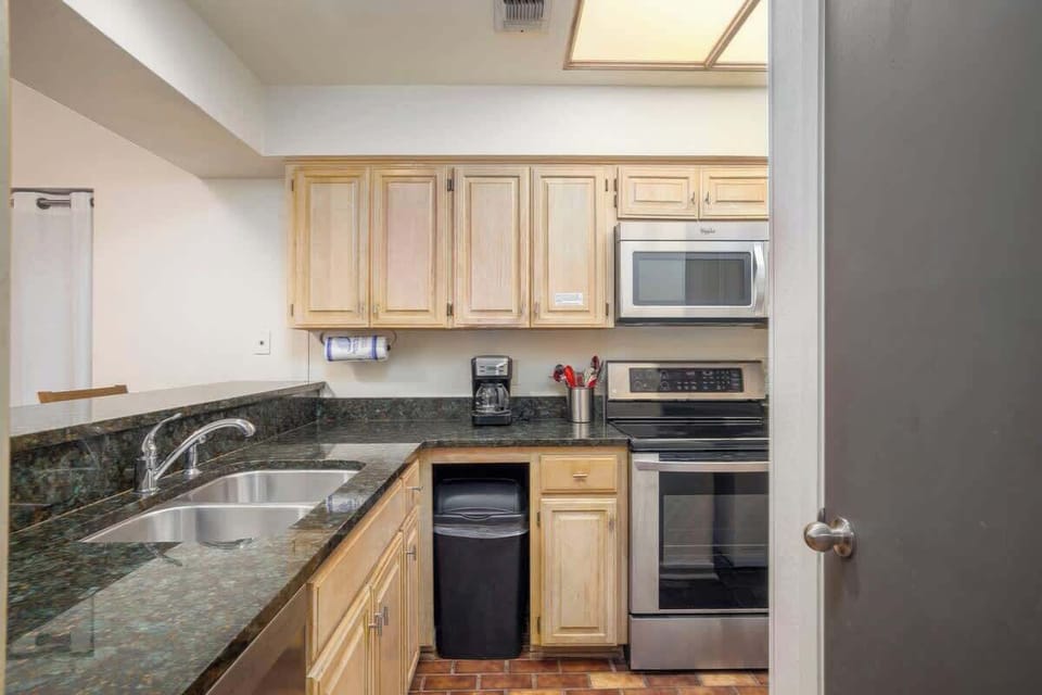 Fully Equipped Kitchen. 