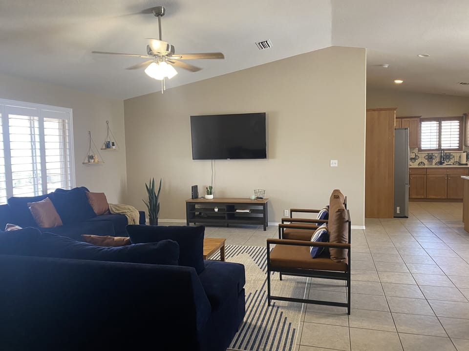 Spacious open concept living room and kitchen