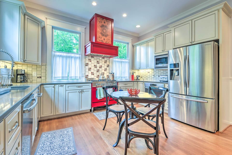 Kitchen | 1st Floor | Fully Equipped | Coffee Maker | Blender | Toaster