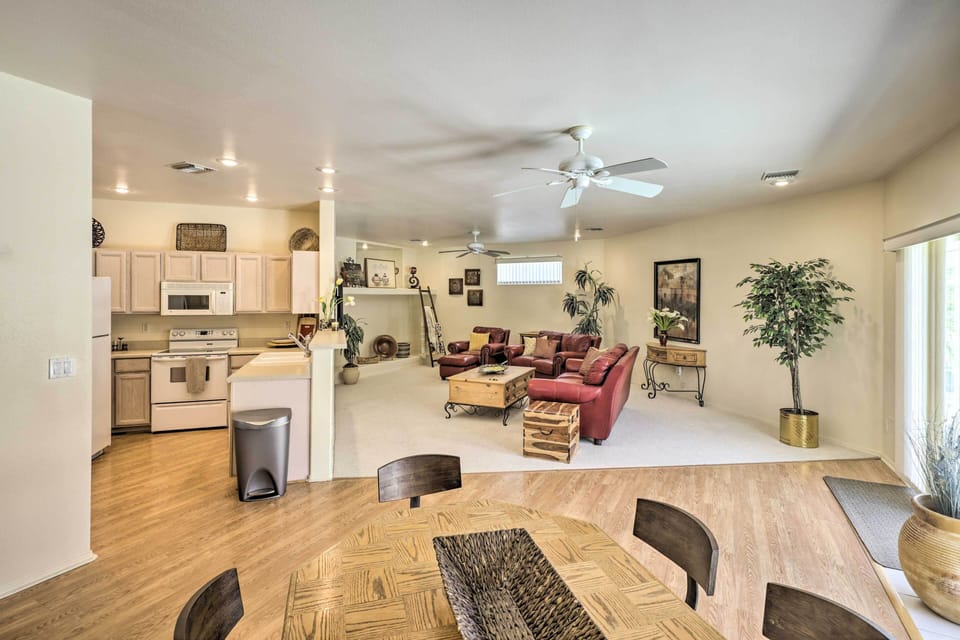 Main House | Living Area | Smart TV