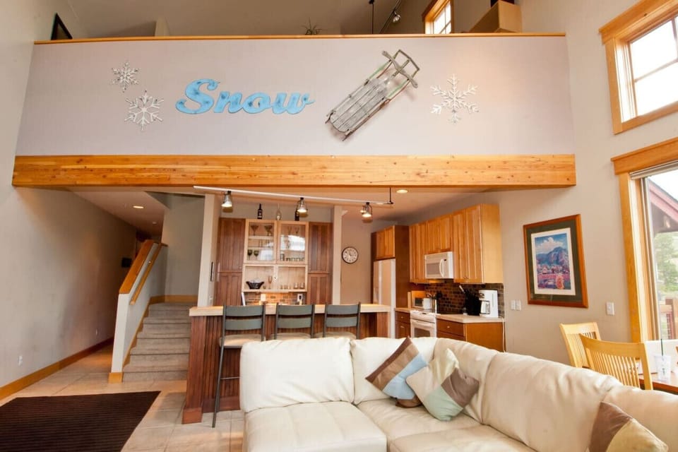 Your rental will be meticulously clean before your arrival, thanks to our professional housekeeping team