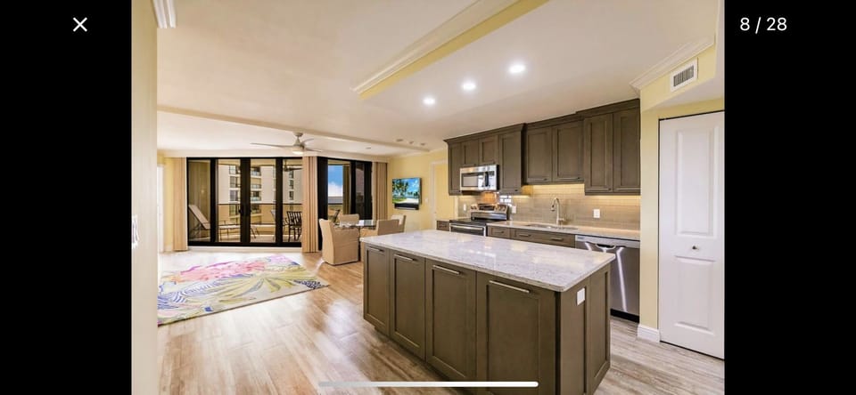 Kitchen entryway 