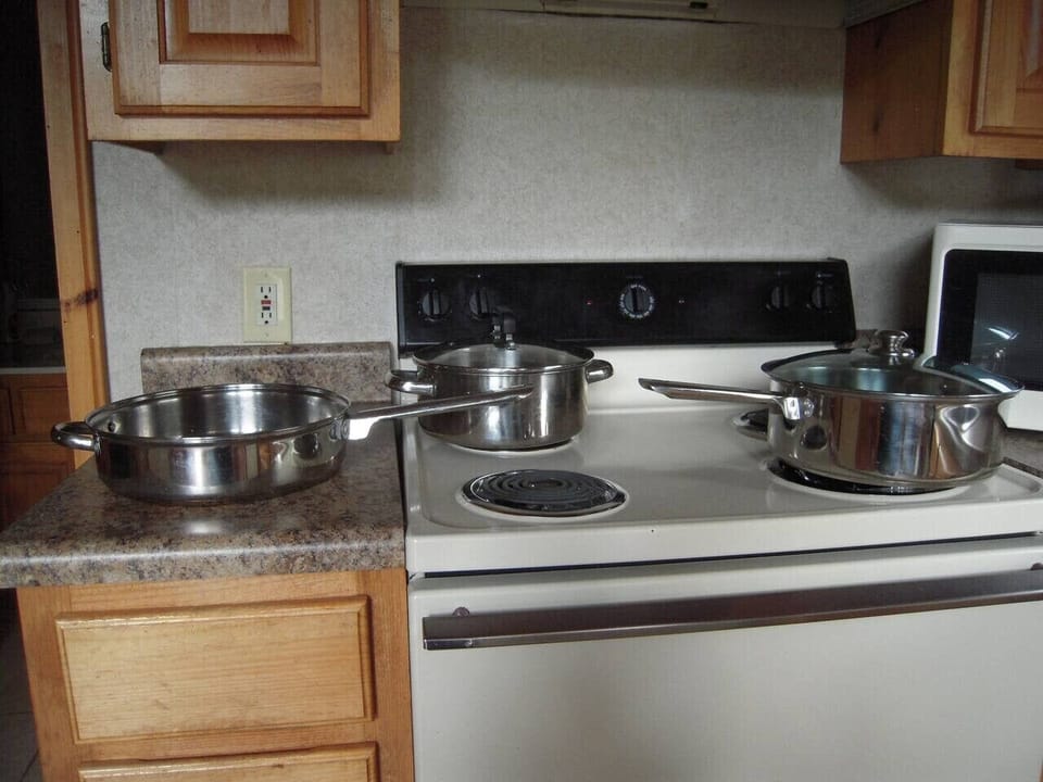 Larger pots and pans