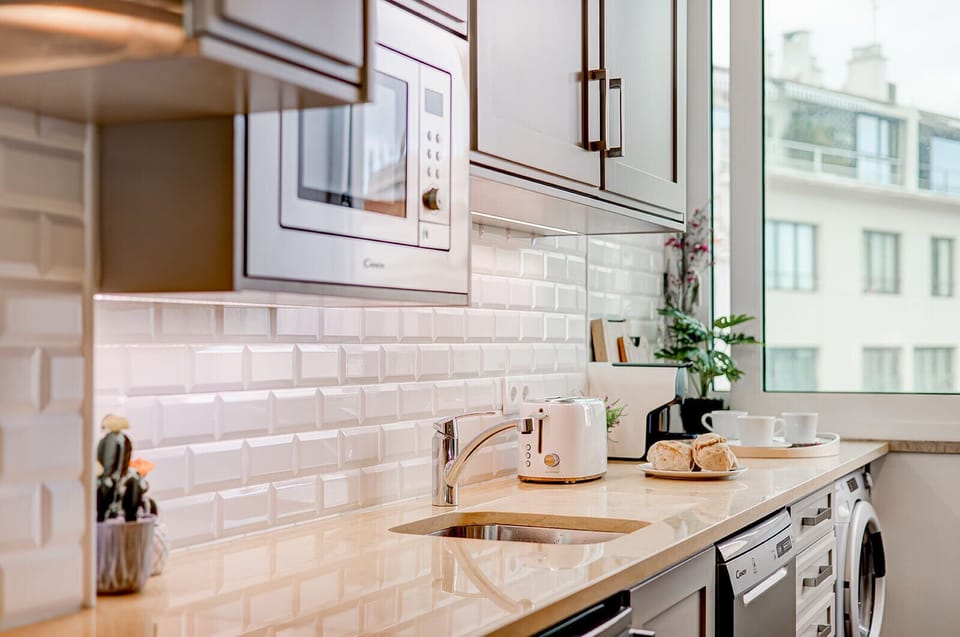 Fully-equipped kitchen with a fantastic view of the Monastery.