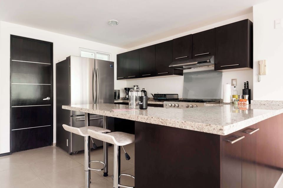 Fully equipped kitchen