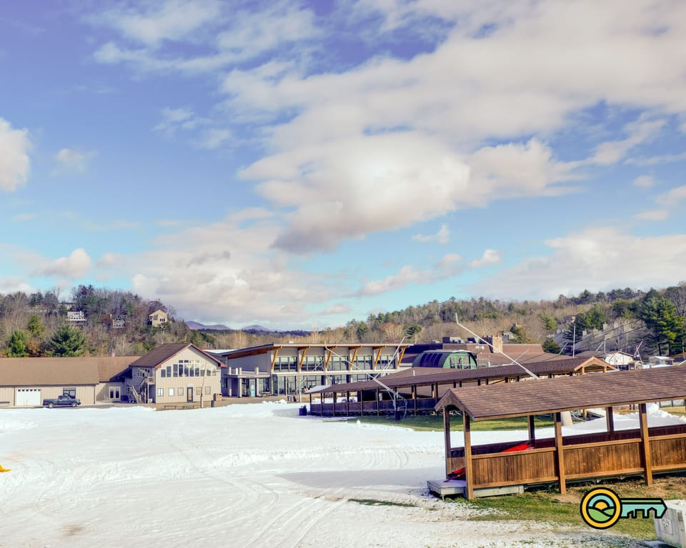 View of ski slopes & Bryce Resort Lodge