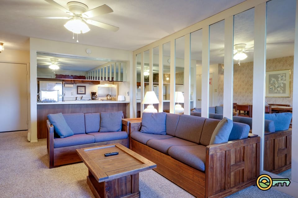 Living room & kitchen