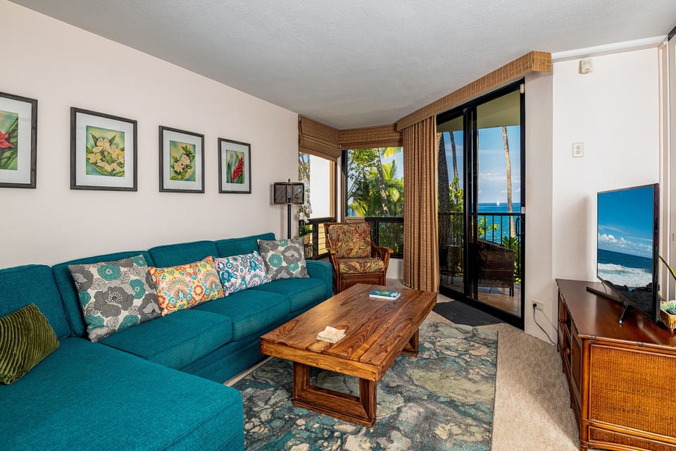 Bright, comfortable living area with stylish décor, high-end furnishings, and cool A/C — ideal for unwinding after a day exploring.