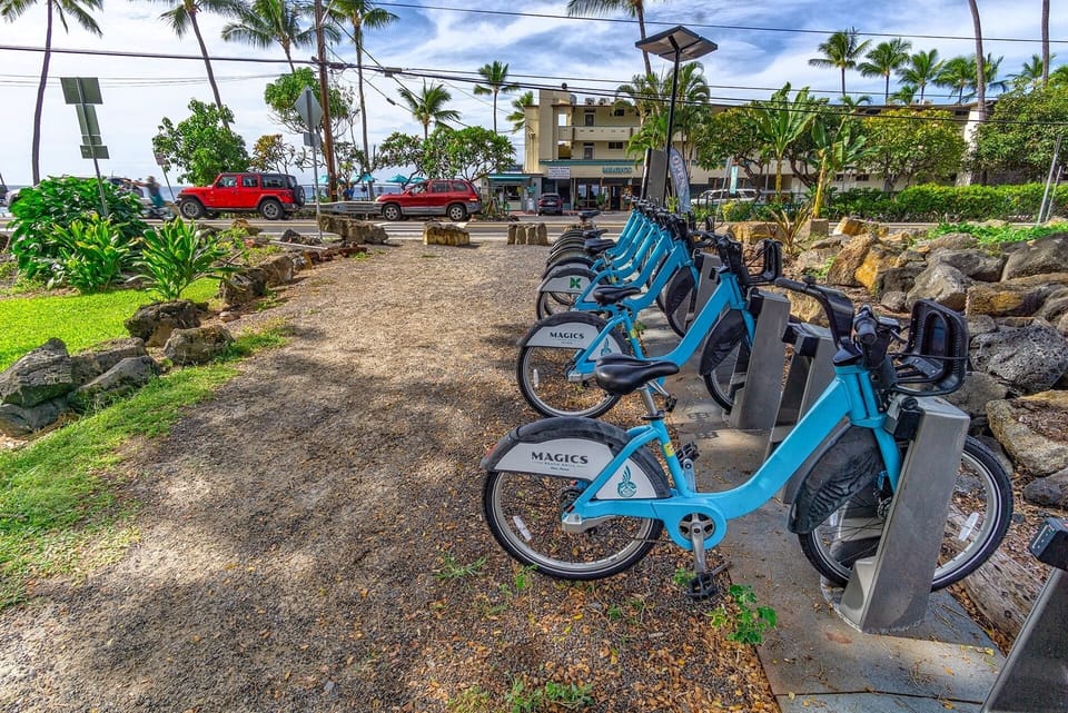 Explore Kona Town and nearby oceanfront paths with rental bikes right at the complex.