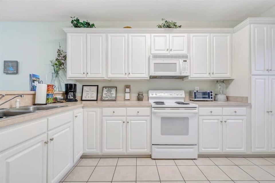 Kitchen (1)