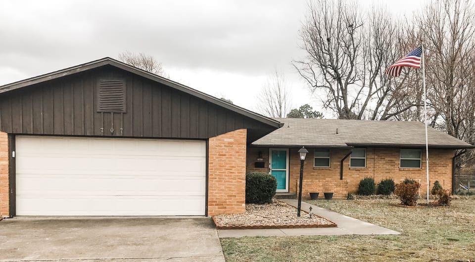 Welcome to Razorback Retreat!