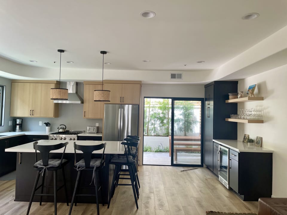 kitchen with furnishings