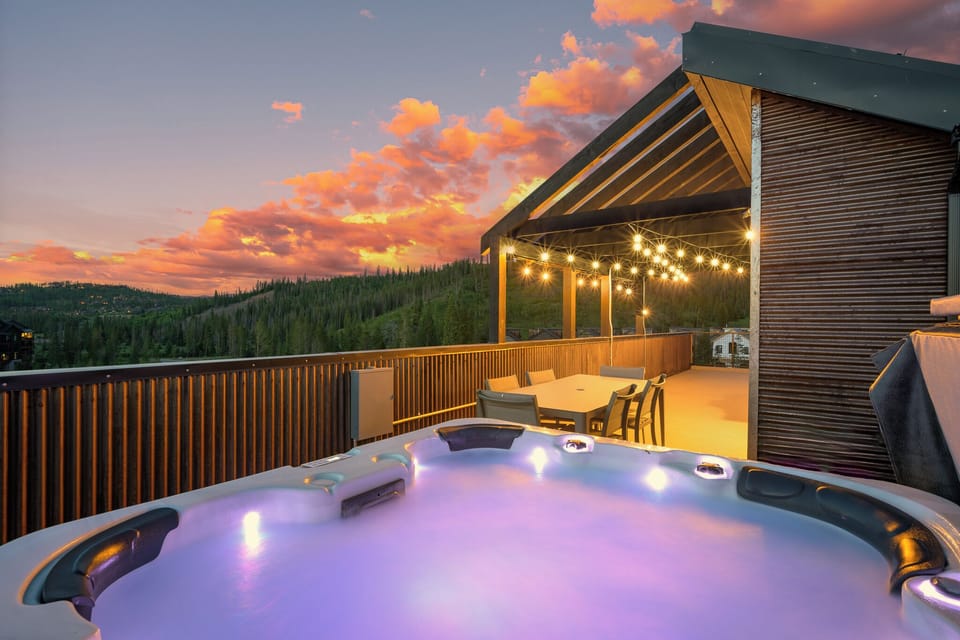 Rooftop Hot Tub