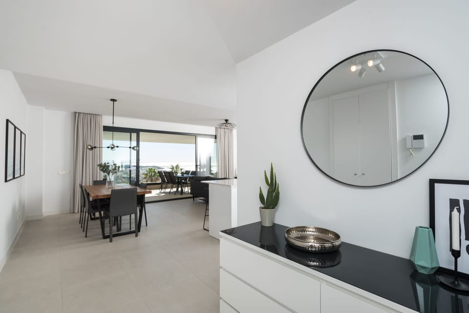 Dining area seen from entrance door