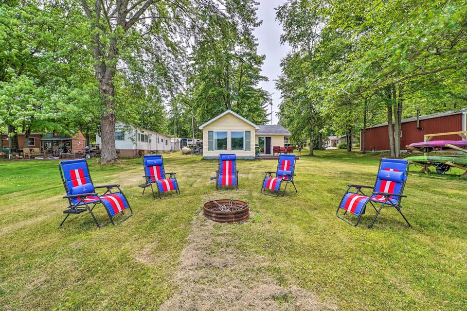Mecosta Vacation Rental | 2BR | 1BA | 900 Sq Ft | Step-Free Access