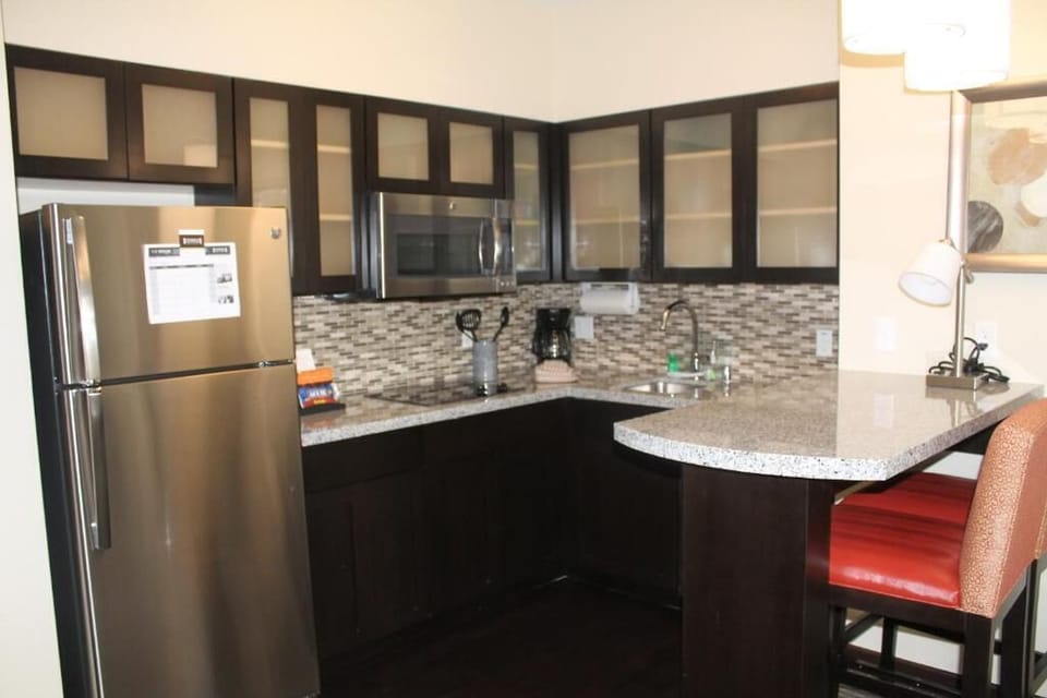 Tuck into a great snack you’ve prepared in your kitchenette.