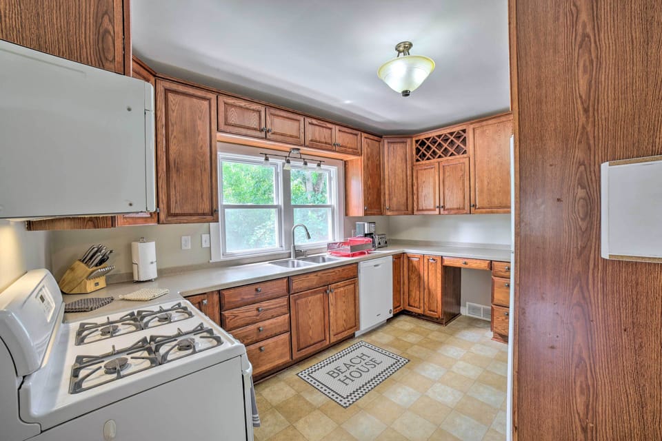 Kitchen | 1st Floor