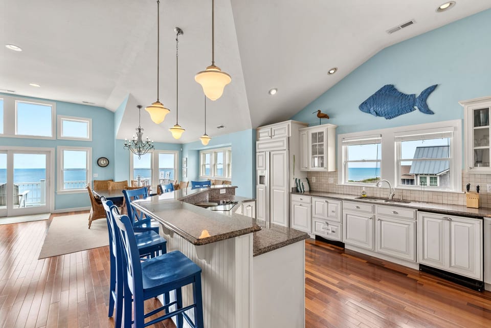 SH210: Neptune Dunes | Top Level Kitchen