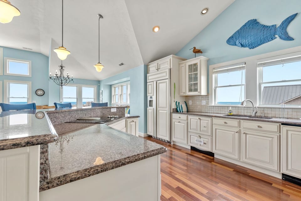 SH210: Neptune Dunes | Top Level Kitchen