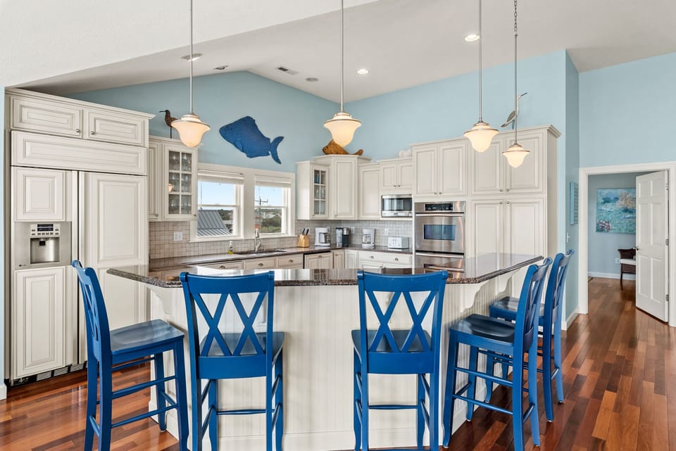 SH210: Neptune Dunes | Top Level Kitchen