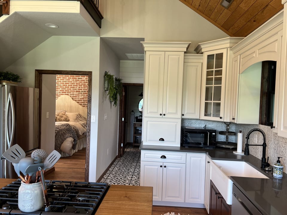 Vaulted ceilings and open floor plan, gives plenty of room and space.