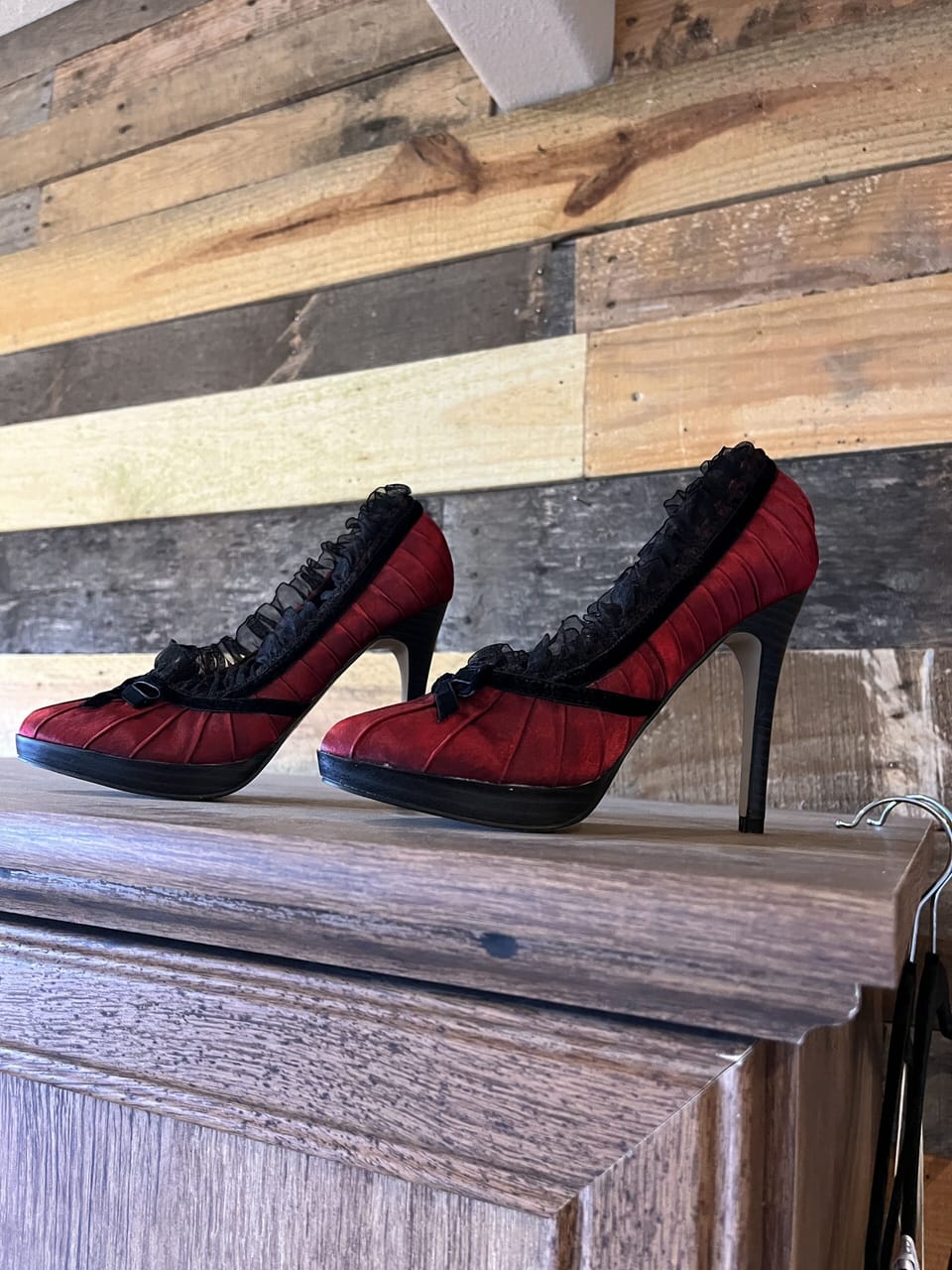Fun saloon shoes