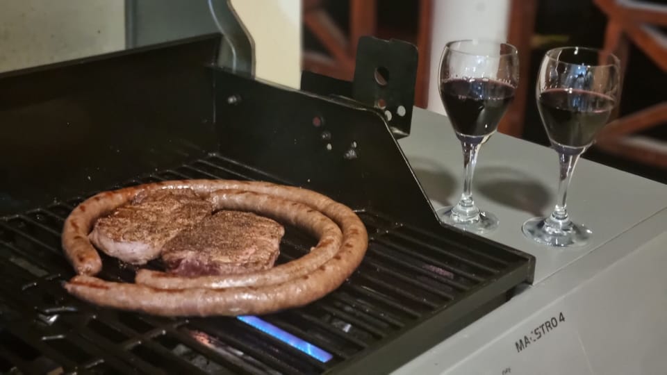 Relax with Family & Enjoy a Barbecue