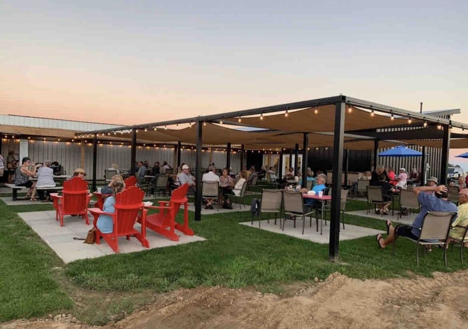 Frisky Beaver / Smoke & Gamble Winery