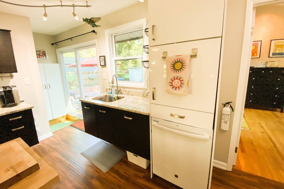 The kitchen and bedrooms are all on the main level.