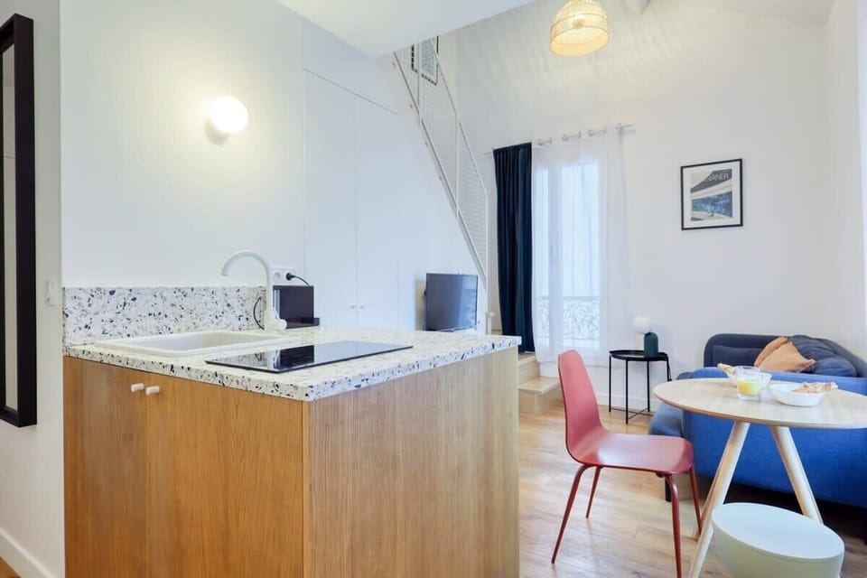 Kitchenette - Living Room