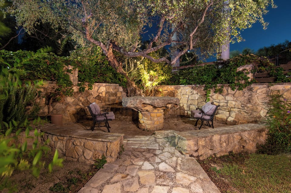 Peace and relaxation in a corner of the garden