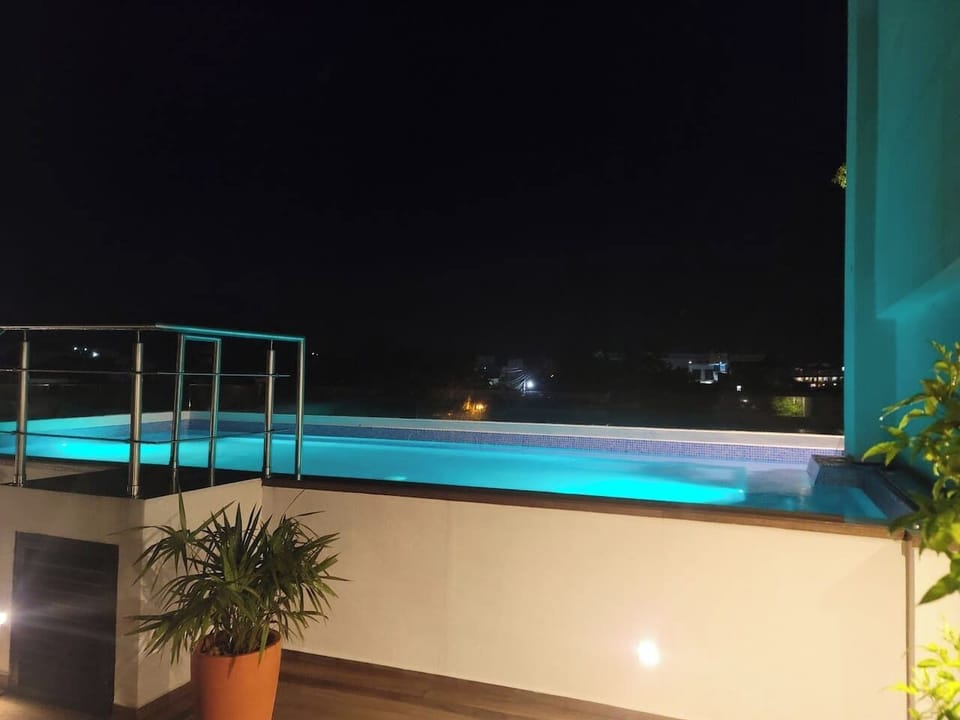 Roof Top Pool