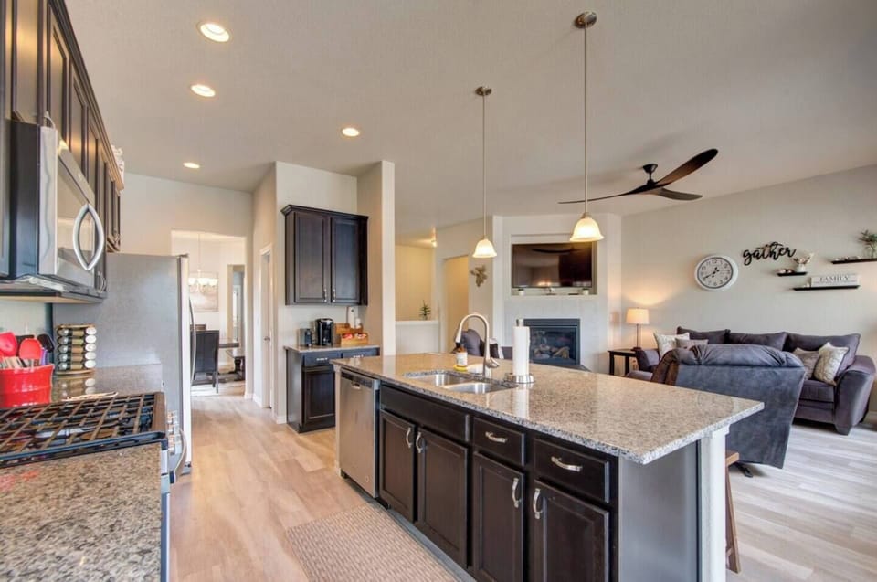 Full chefs kitchen open to living area